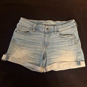 Universal Thread Mid Rise Denim Shorts 6